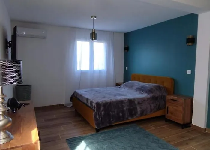 Viktoriia * San-Nicolao